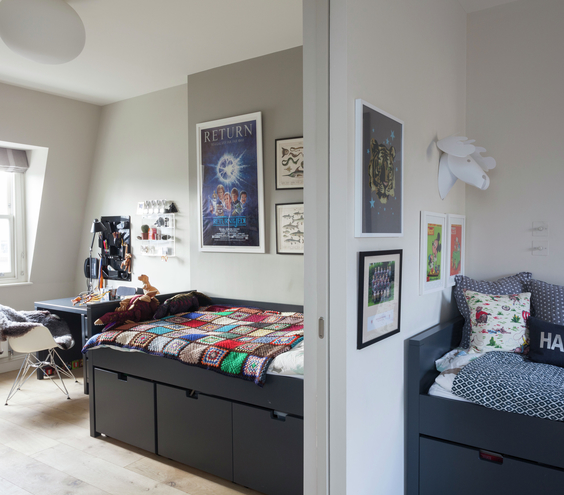 camera pentru 2 copii