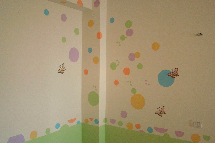 Bulinele colorate au &bdquo;lipici&rdquo; la pitici