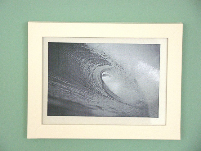 rama galbena vopsita cu superlavabila kauciuc perete verde